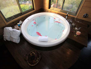 לגעת%20בנוף%20-%20בקתות%20בגמלא%20,%20מעלה%20גמלא